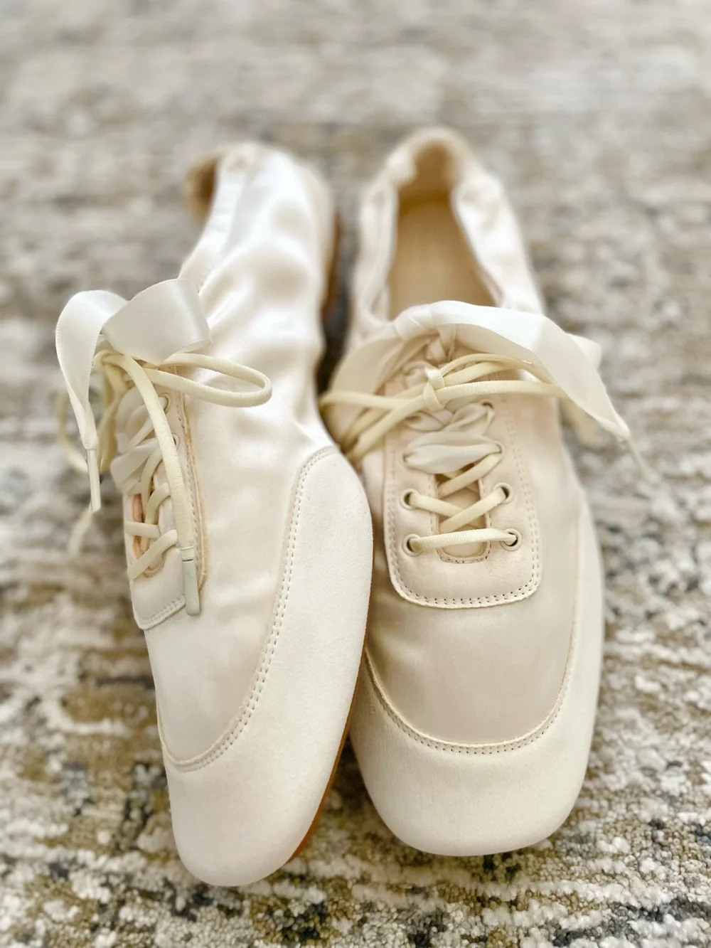 Vivaia Cristina Sneakerina Ballet Sneakers Ribbon Laces Cream